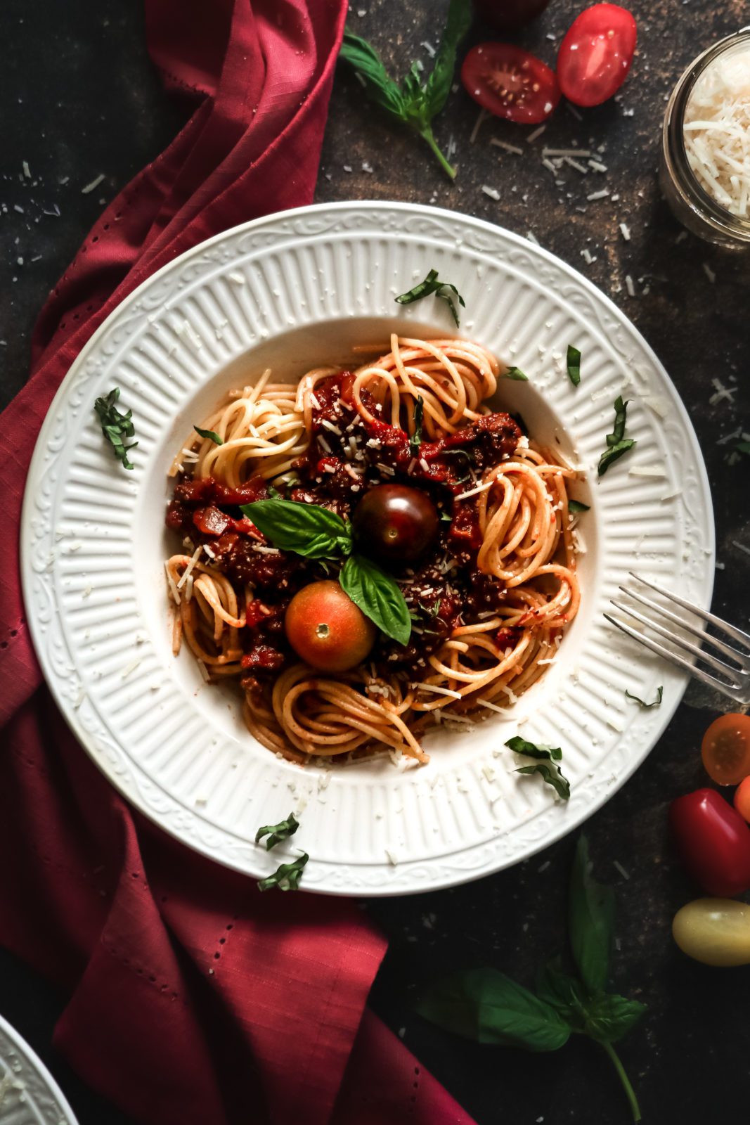 Easy Italian Bolognese Sauce - delicious and aromatic